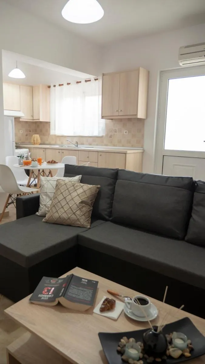 Image 4 of Summer Pearl Apartments