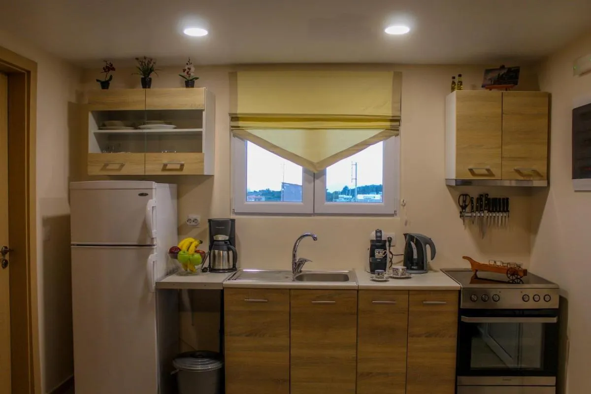 Image 2 of Sunshine penthouse