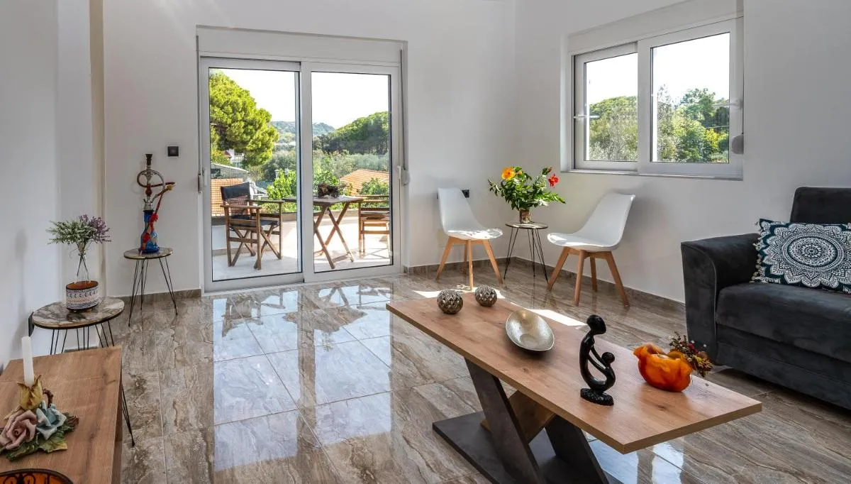 Image of Sweet Home Luxury Apartment 5