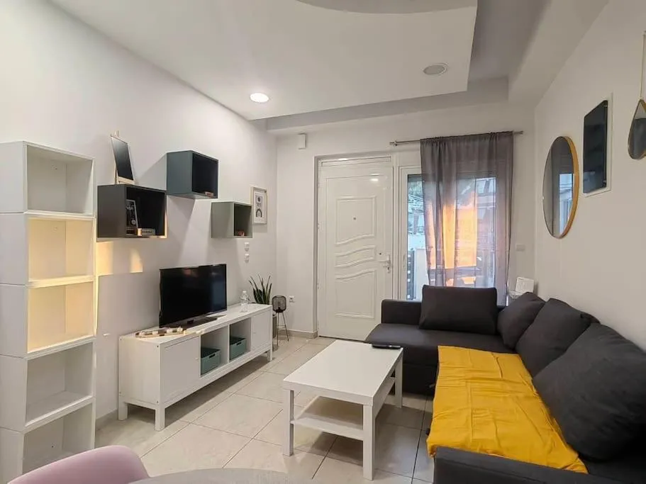 Image 4 of The Cozy Nest in Rhodes town