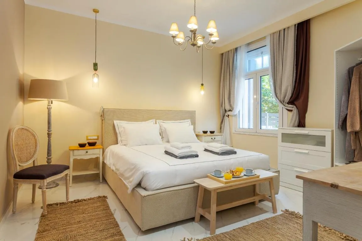 Image of Themis’ Urban Residence