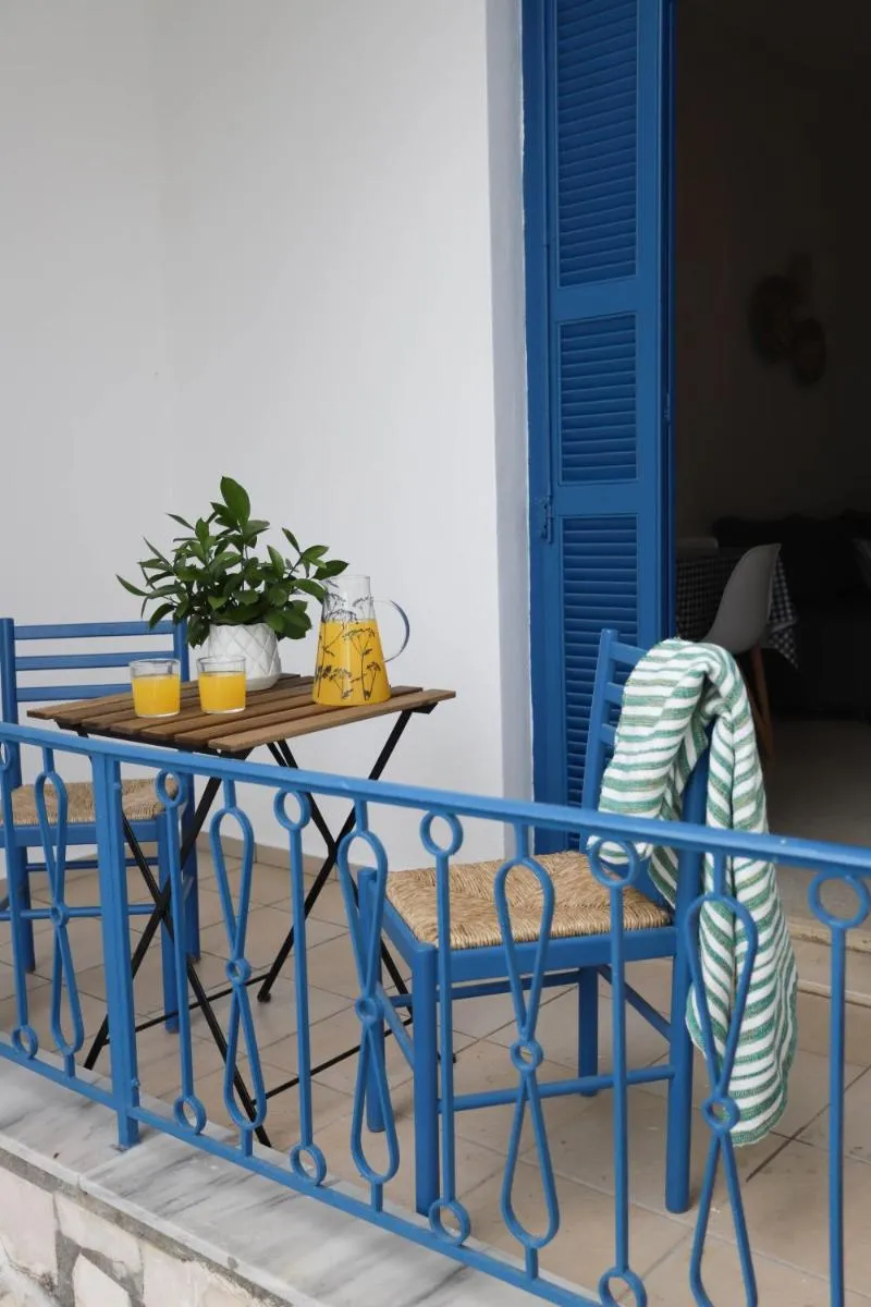 Image 3 of Traditional Town Garden Apartment