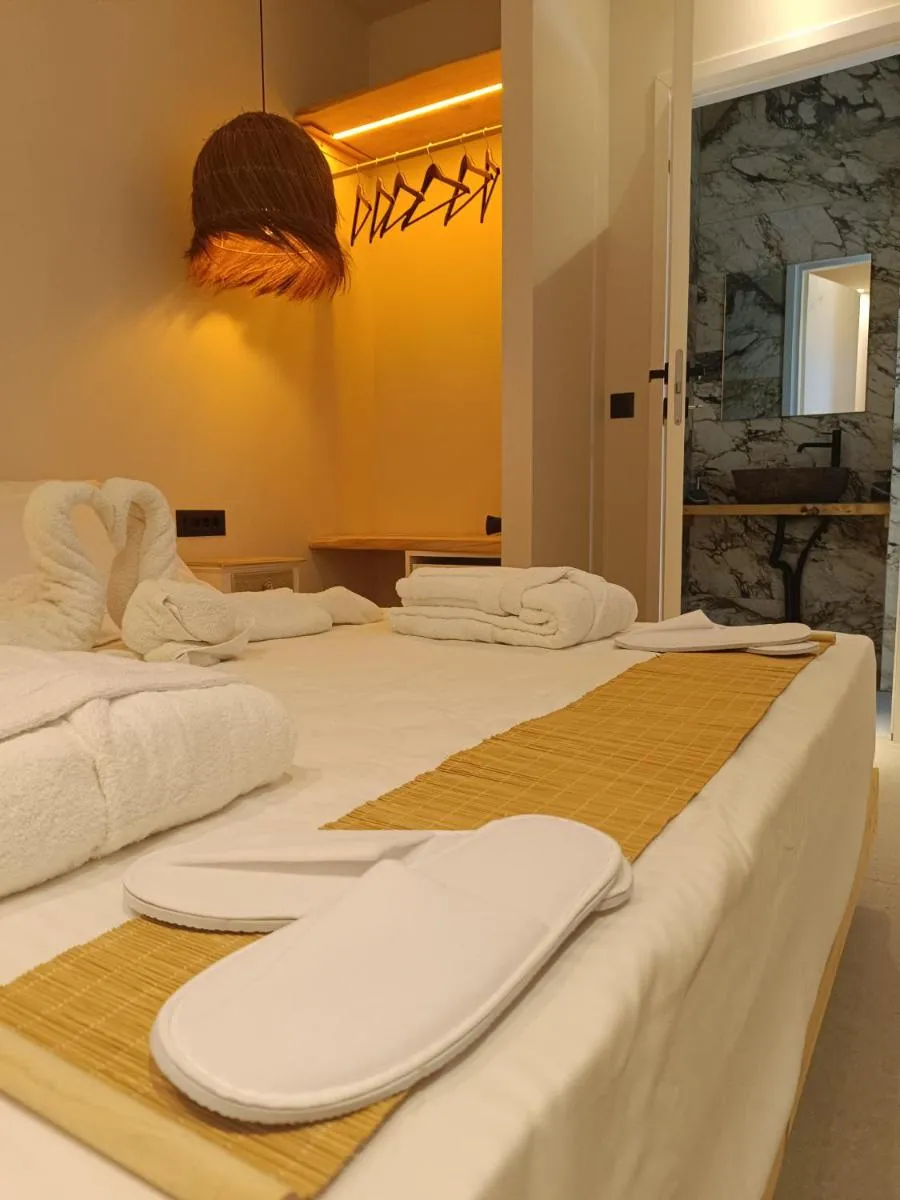 Image 3 of Trees Art Hotel Suites