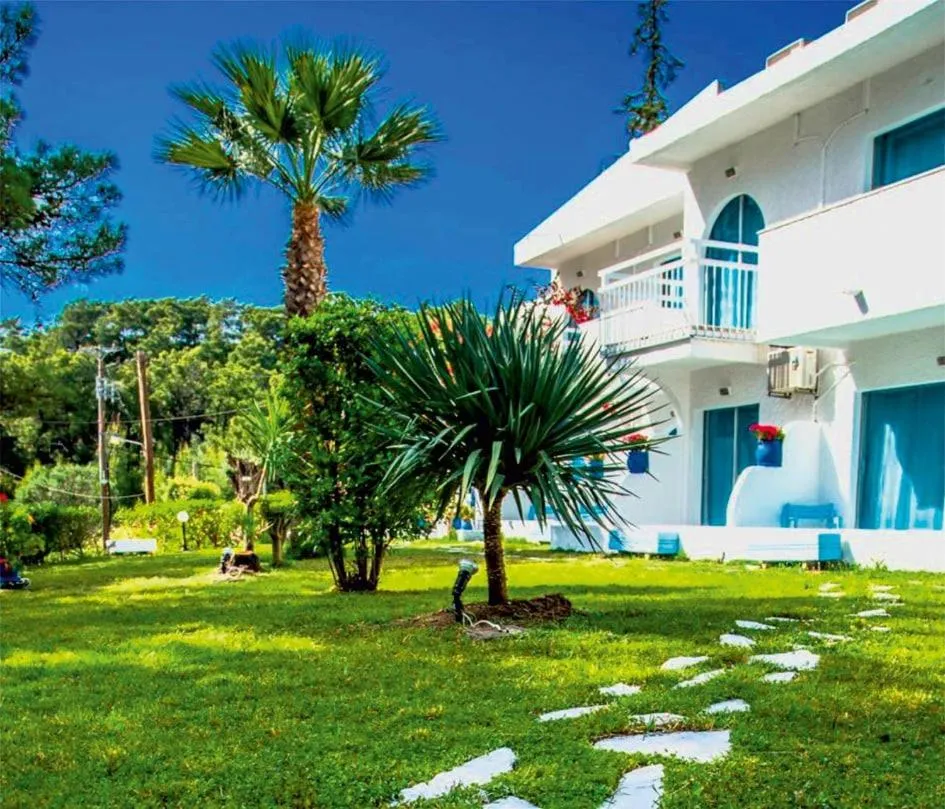 Image 2 of Trees Art Hotel Suites