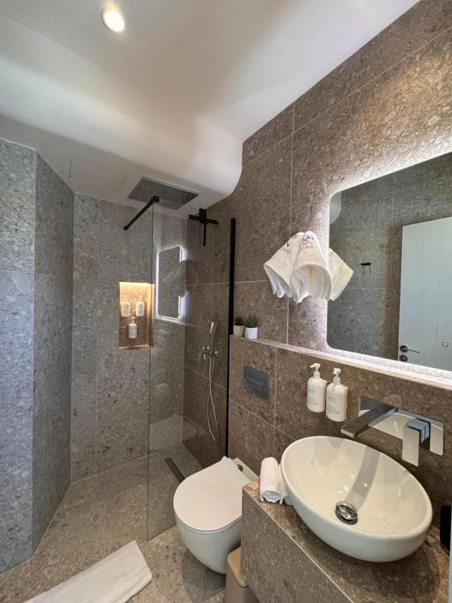 Image 3 of Vetus Vicinato Luxury Homes