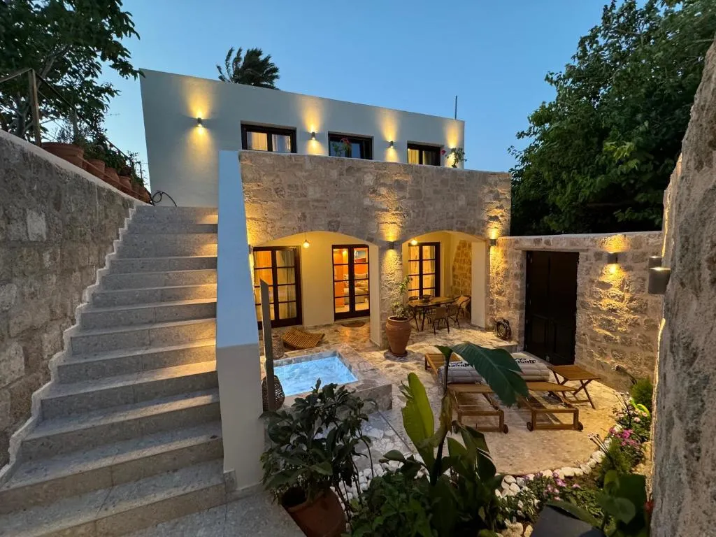 Image of Vetus Vicinato Luxury Homes