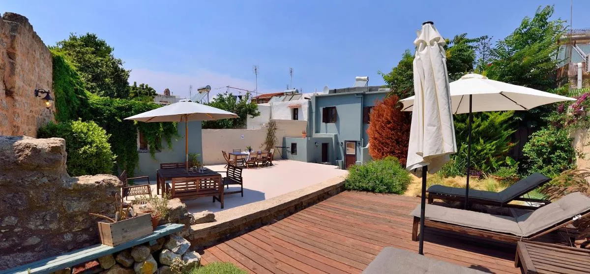 Image of Villa Leon – Private courtyard serenity