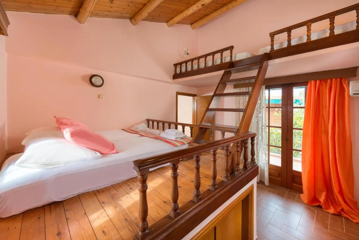 Image 3 of Villas Marianna