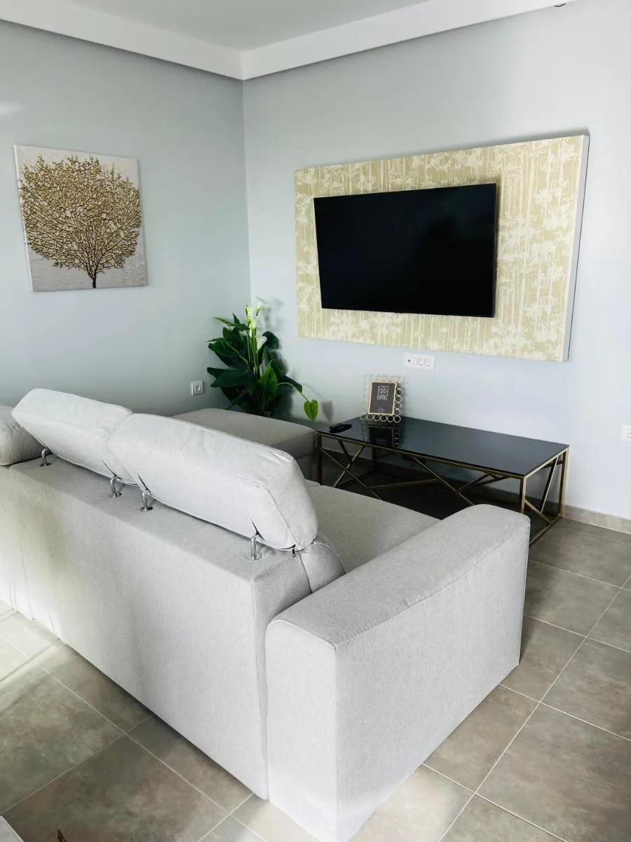 Image 6 of Vixen Apartment