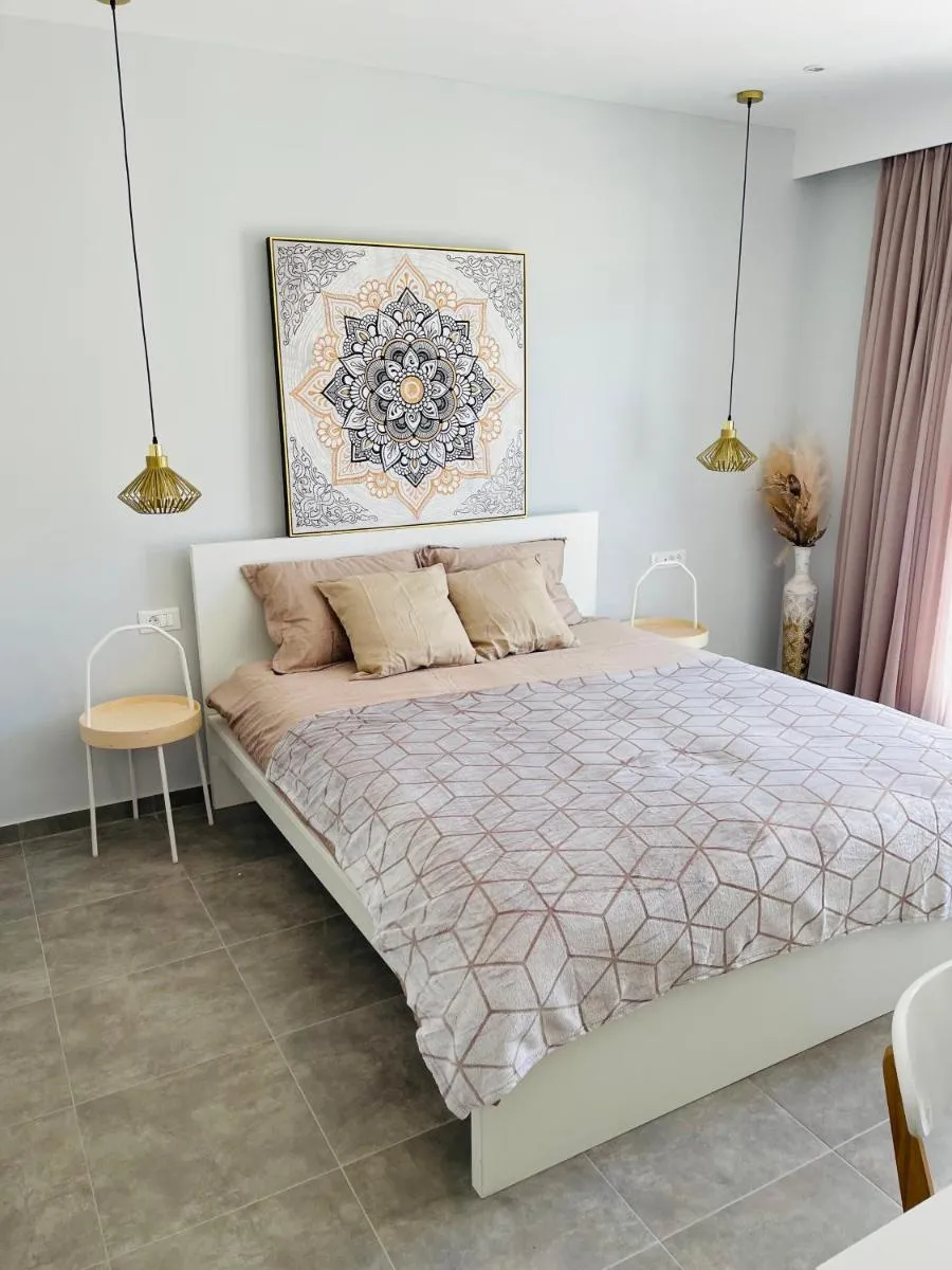 Image 6 of Vixen Apartment Studio 2