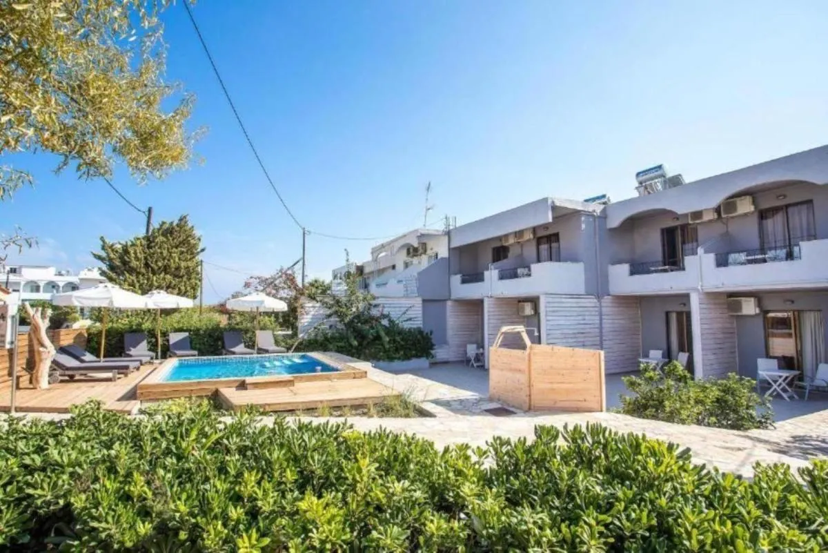 Image 1 of Yianna Apartments