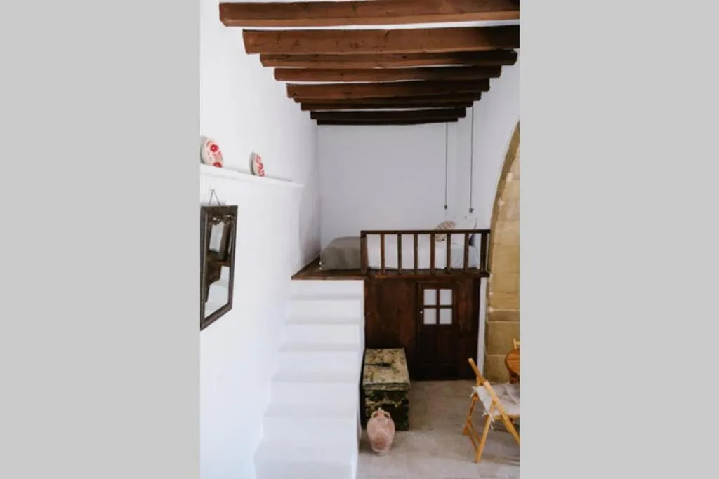 Image 1 of 1919’s House