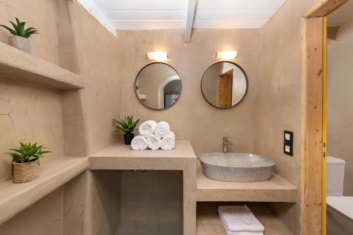 Image 6 of 3-4 Bedrooms Villa in old Town