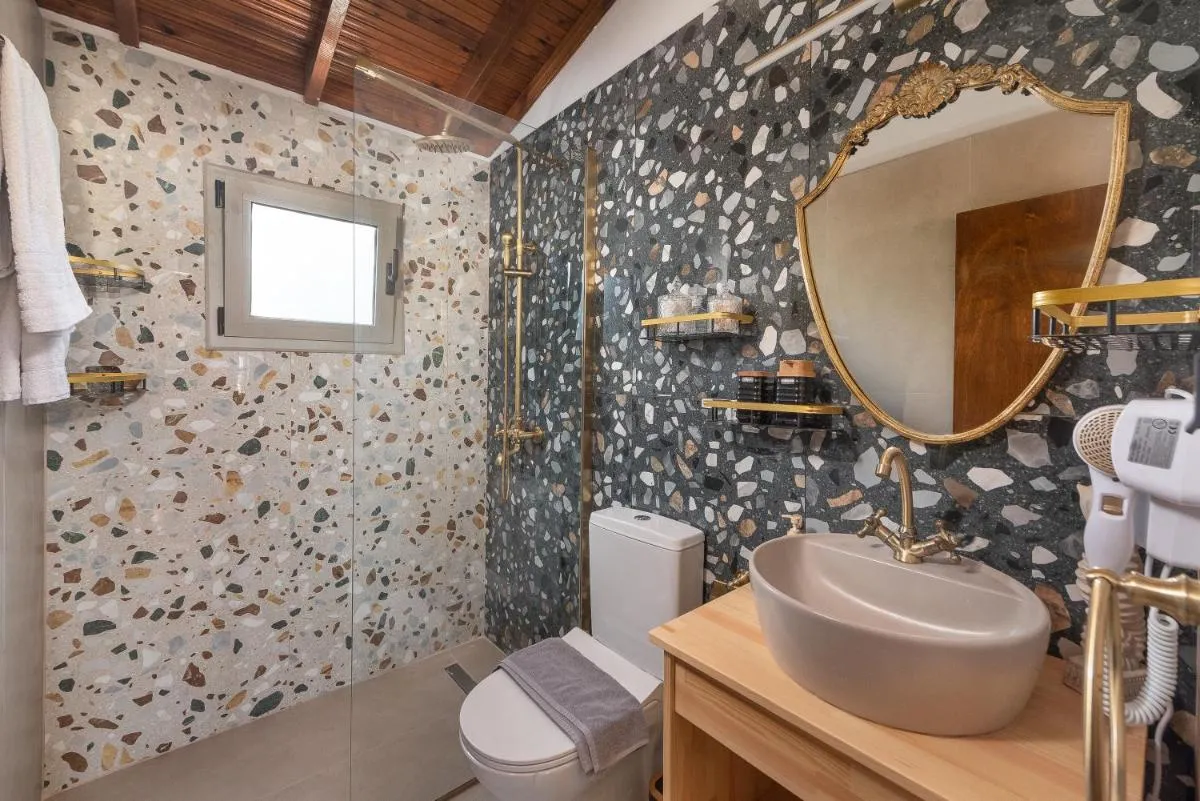 Image 2 of Aelia Sea View Bungalow