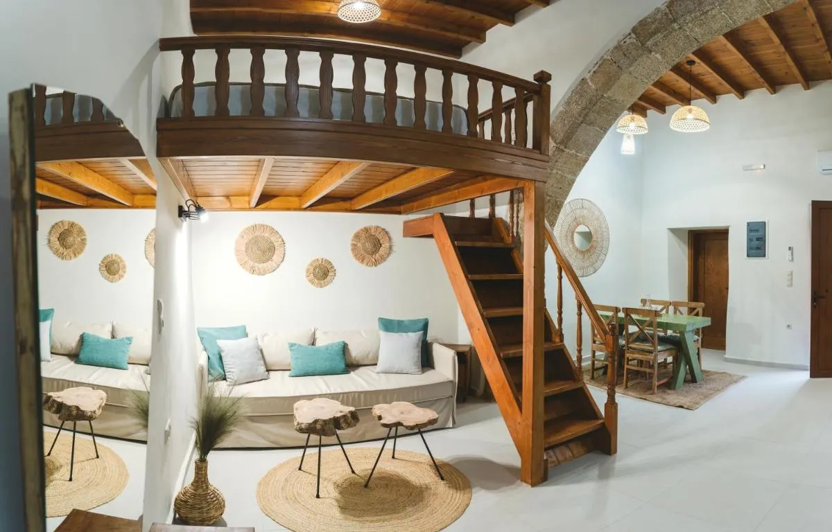 Image 1 of Aesthisis Sensational Accommodation Archangelos