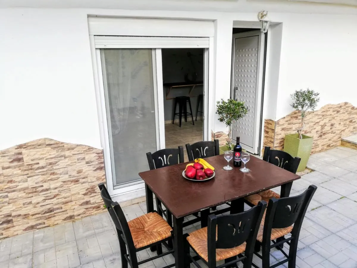Image 2 of Amazing apartment near the New Marina and Old Town