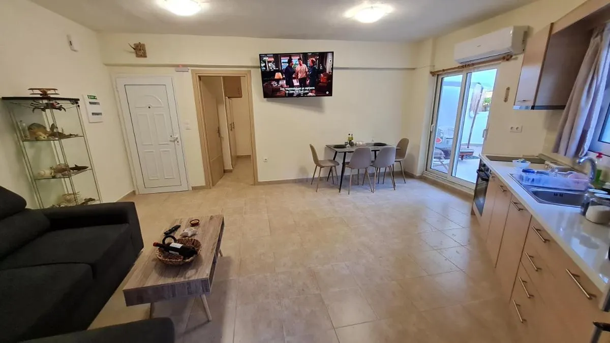 Image 4 of Annie’s Apartment