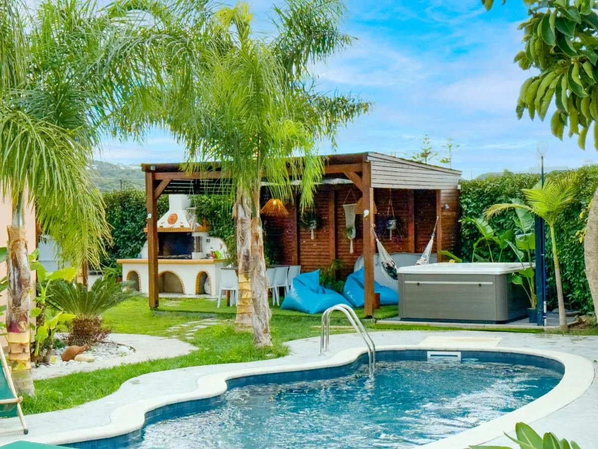Image 2 of Antonakisvilla – Luxury Pool, jacuzzi & SeaView Retreat