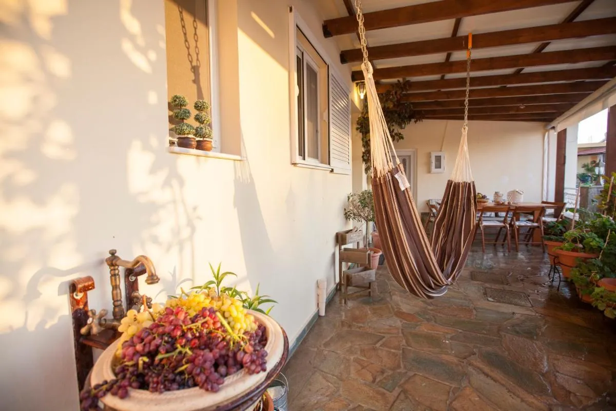 Image 3 of Arch Villa