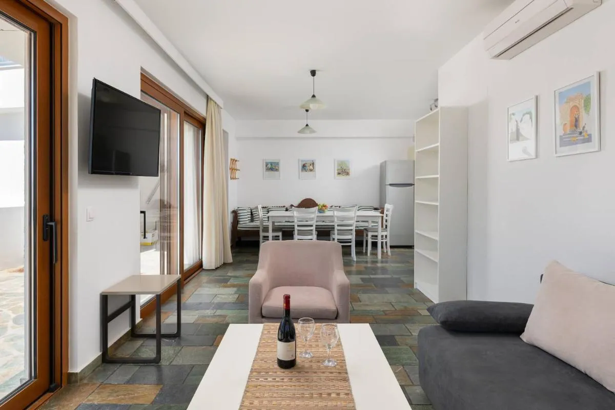 Image 5 of Arte Suites Pefki