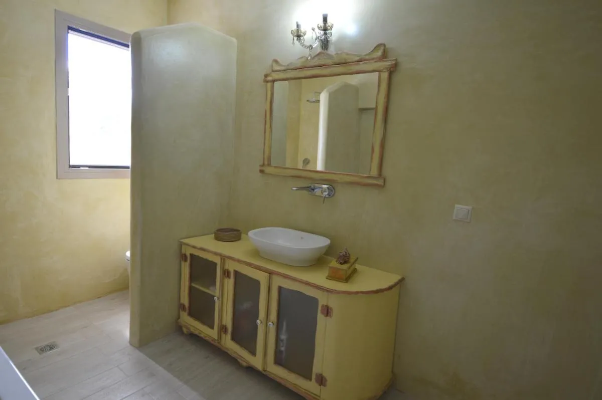 Image 2 of Bianca Suite & Home
