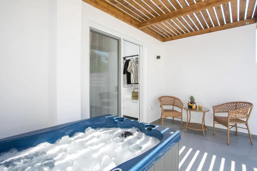 Image of Calma Luxury Studios & Suites