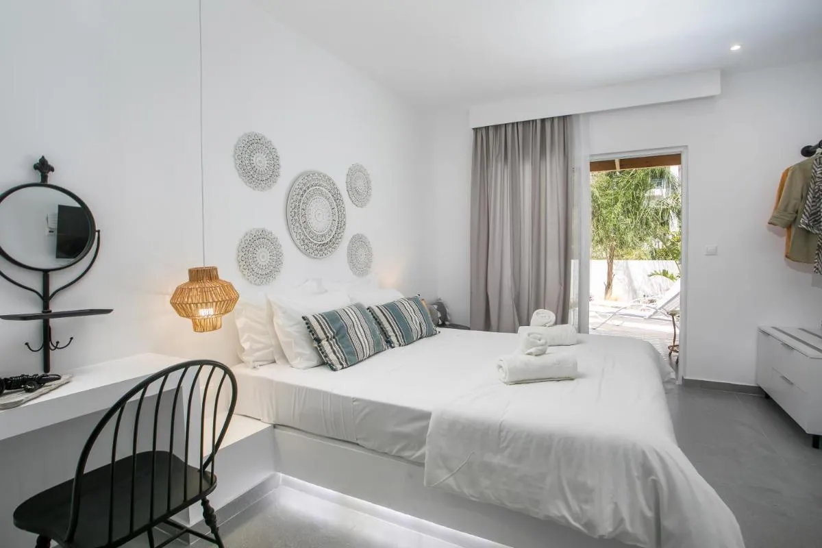 Image 6 of Calma Luxury Studios & Suites