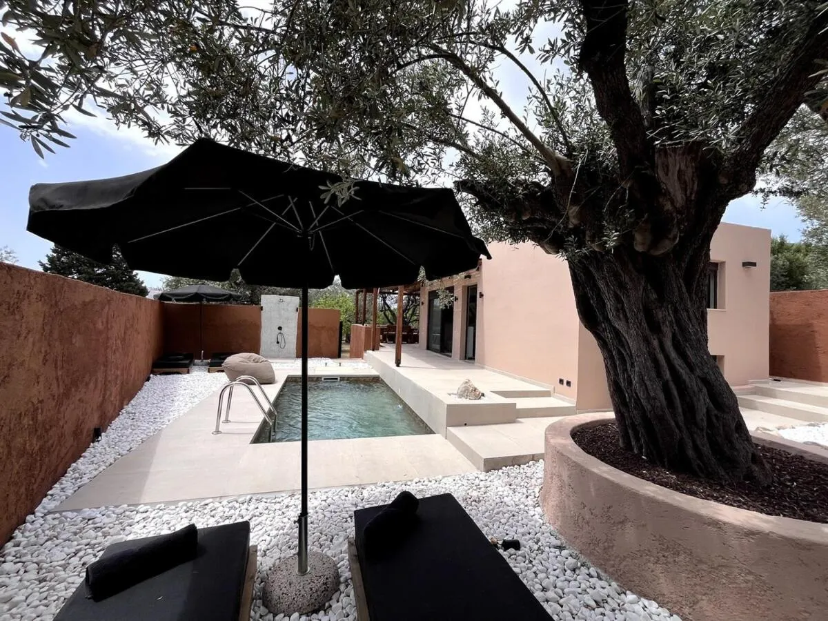 Image 3 of Casa Napais Earth Retreat