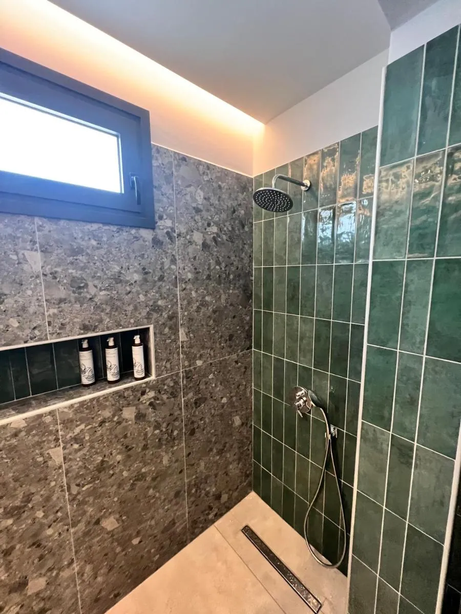 Image 4 of Cora May Central Villa with private pool 200m to the beach