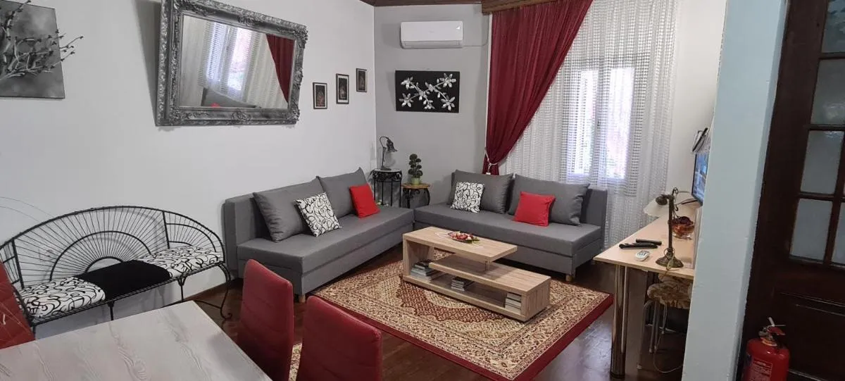 Image 6 of Diasoulas house