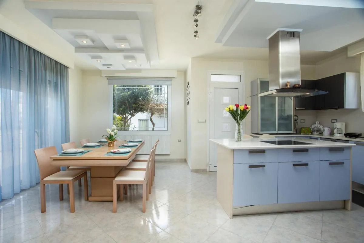 Image 3 of EVA’s House