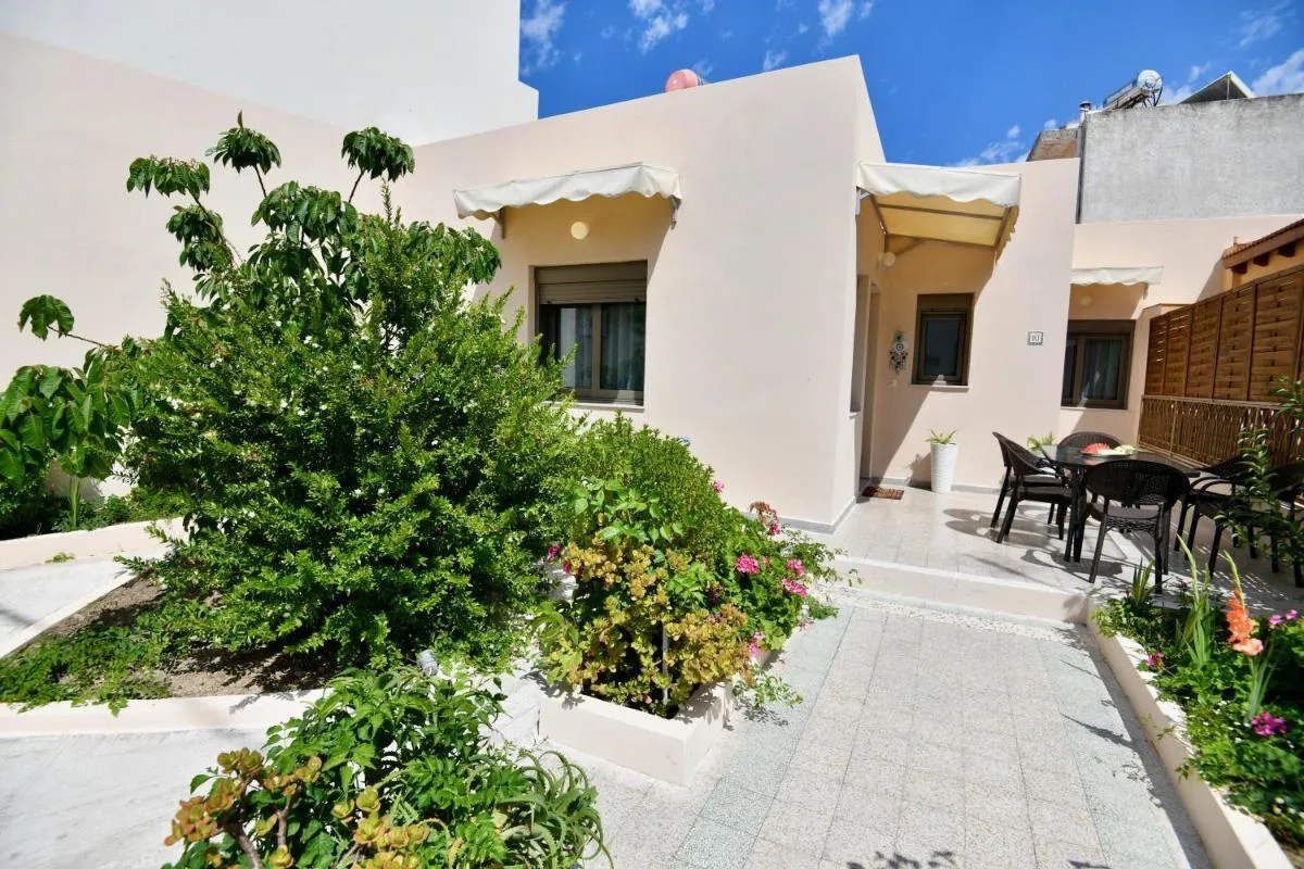 Image 5 of Elli’s Private House