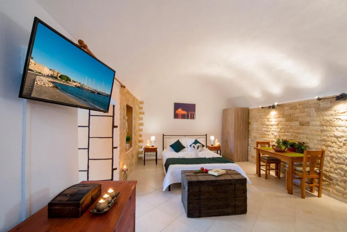 Image 4 of Emerald Dream House