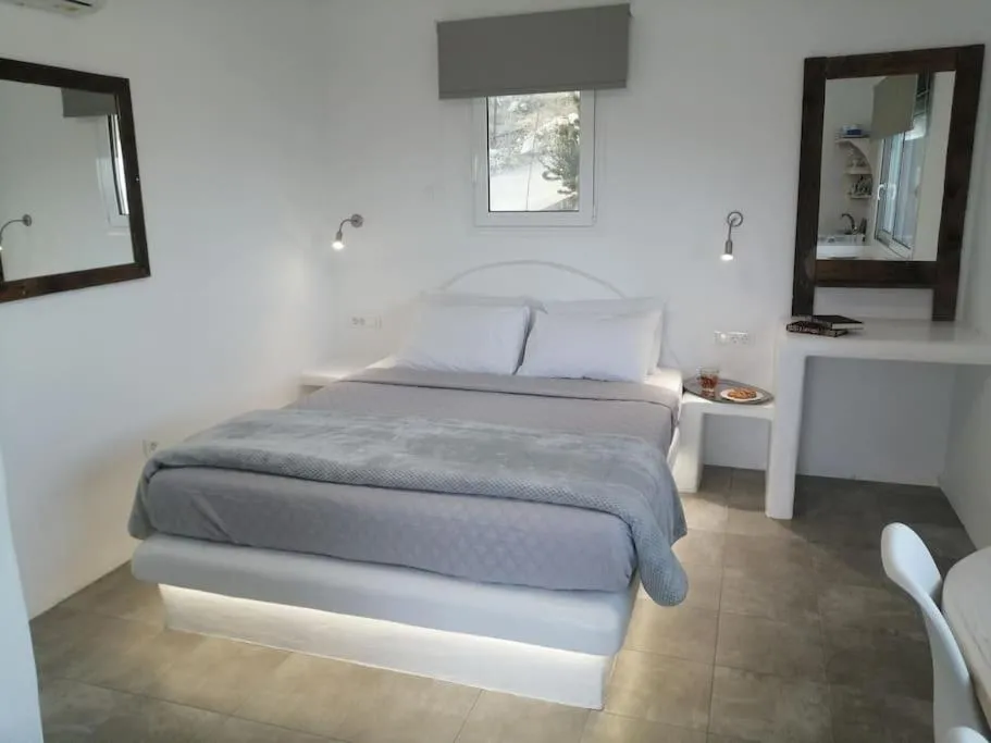 Image 1 of Filia Bungalow