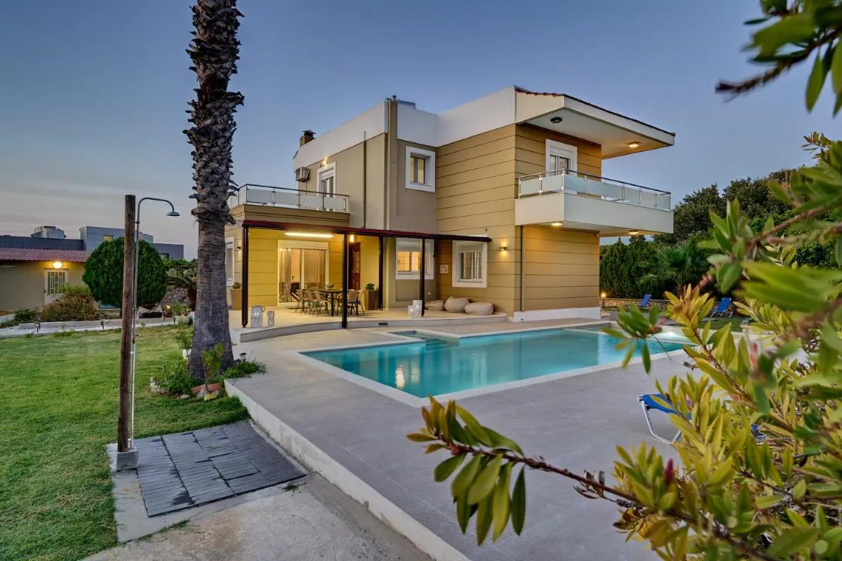 Image 4 of Gia’s Luxury Residence