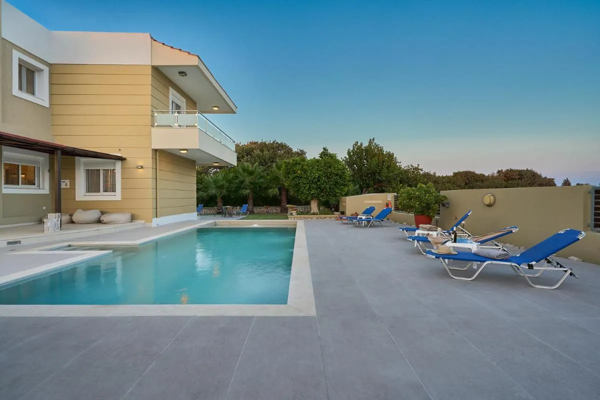 Image 3 of Gia’s Luxury Residence