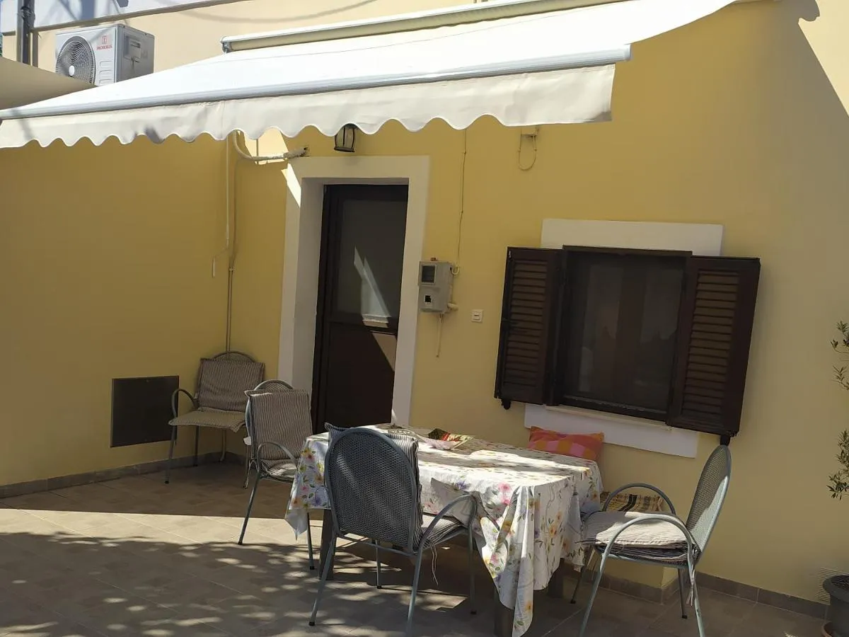 Image 5 of Giotas house