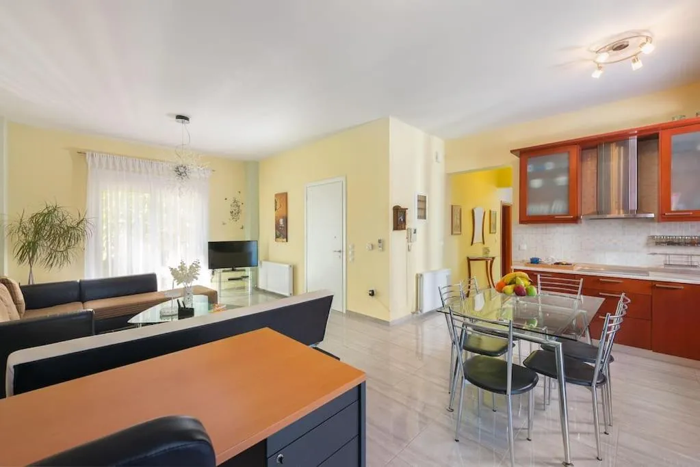 Image 4 of Greek Style Ground Floor Apartment & Pool