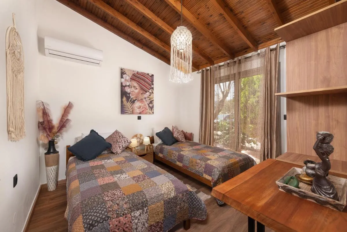 Image 1 of Ilaira Sea View Bungalow