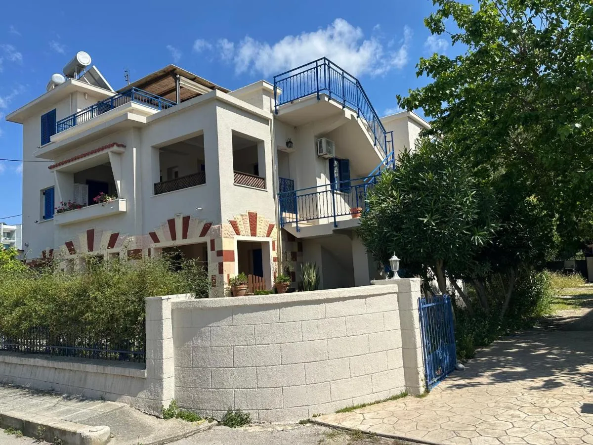 Image 5 of Katalyma Thalassa