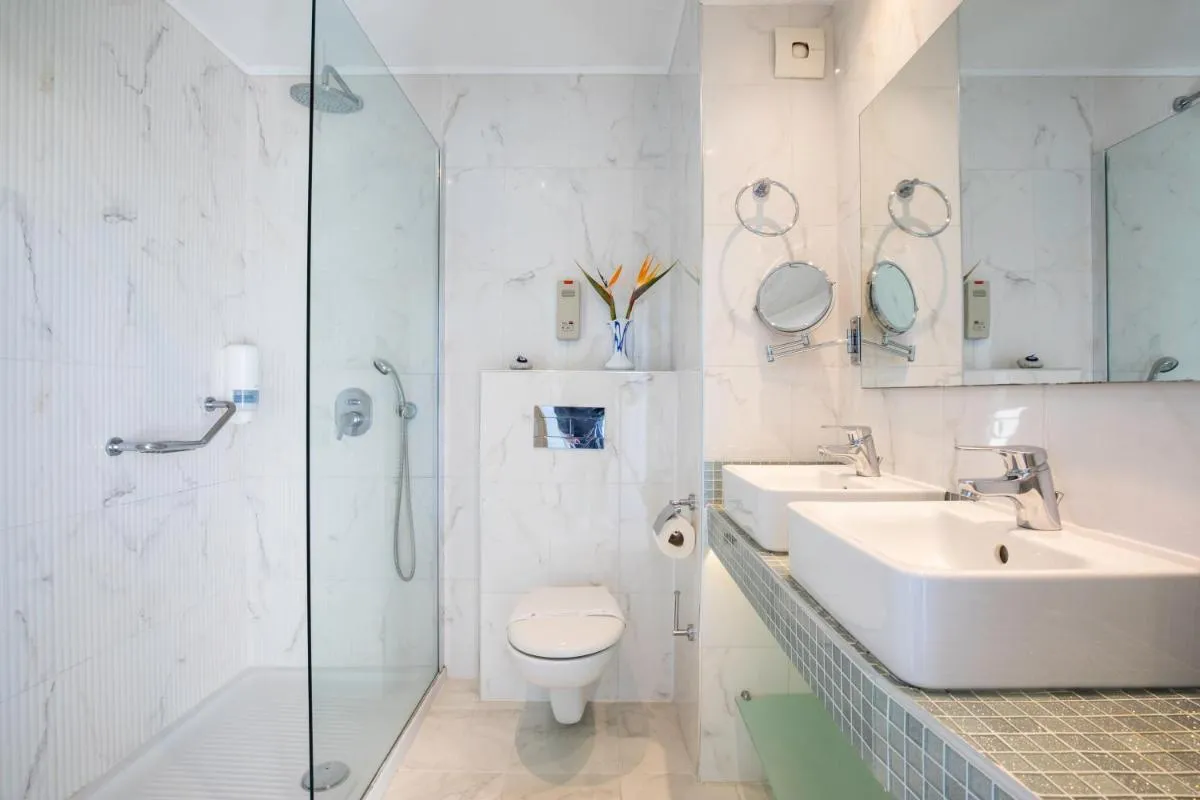 Image 2 of Kolymbia Bay Art Boutique Hotel – Adults Only