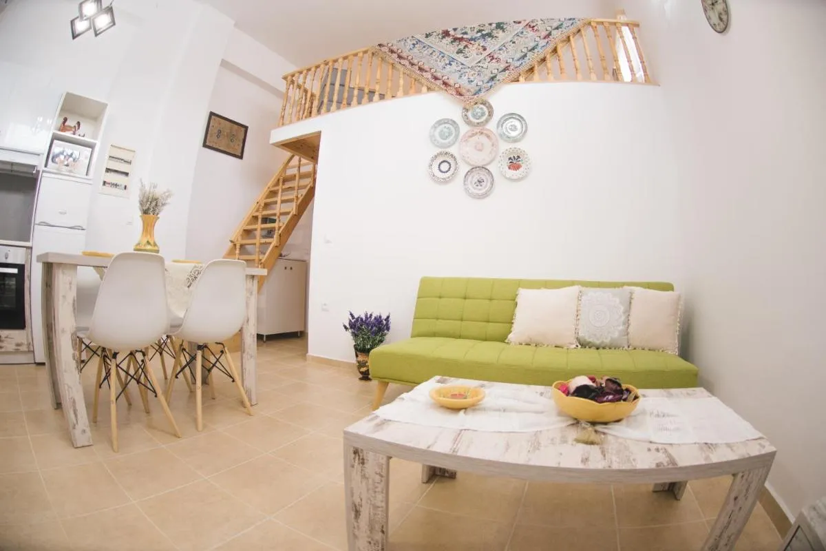 Image 3 of La Casa de Tsampika