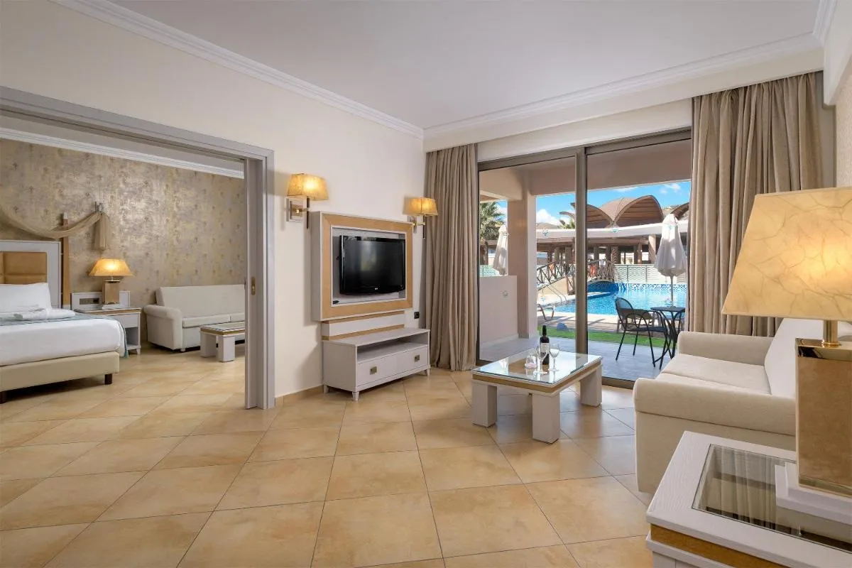 Image 6 of La Marquise Luxury Resort Complex