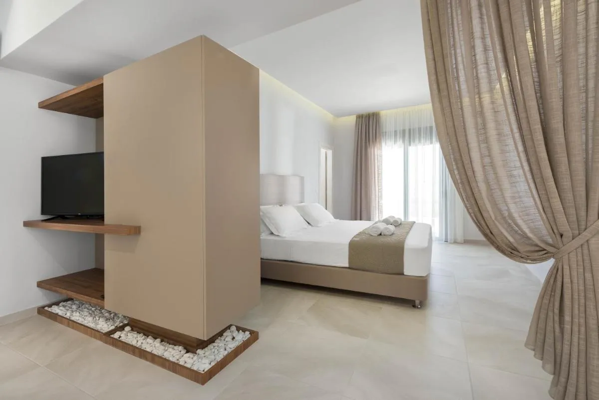 Image 4 of Lardos Luxury Apartments
