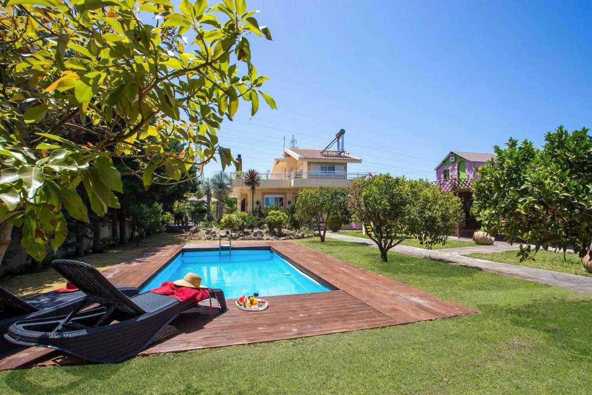 Image 1 of Laylande House