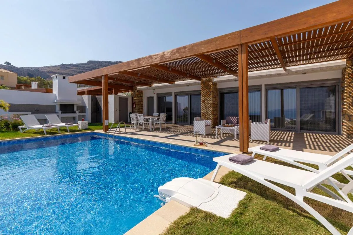 Image 2 of Lindia Athena Luxury Villas