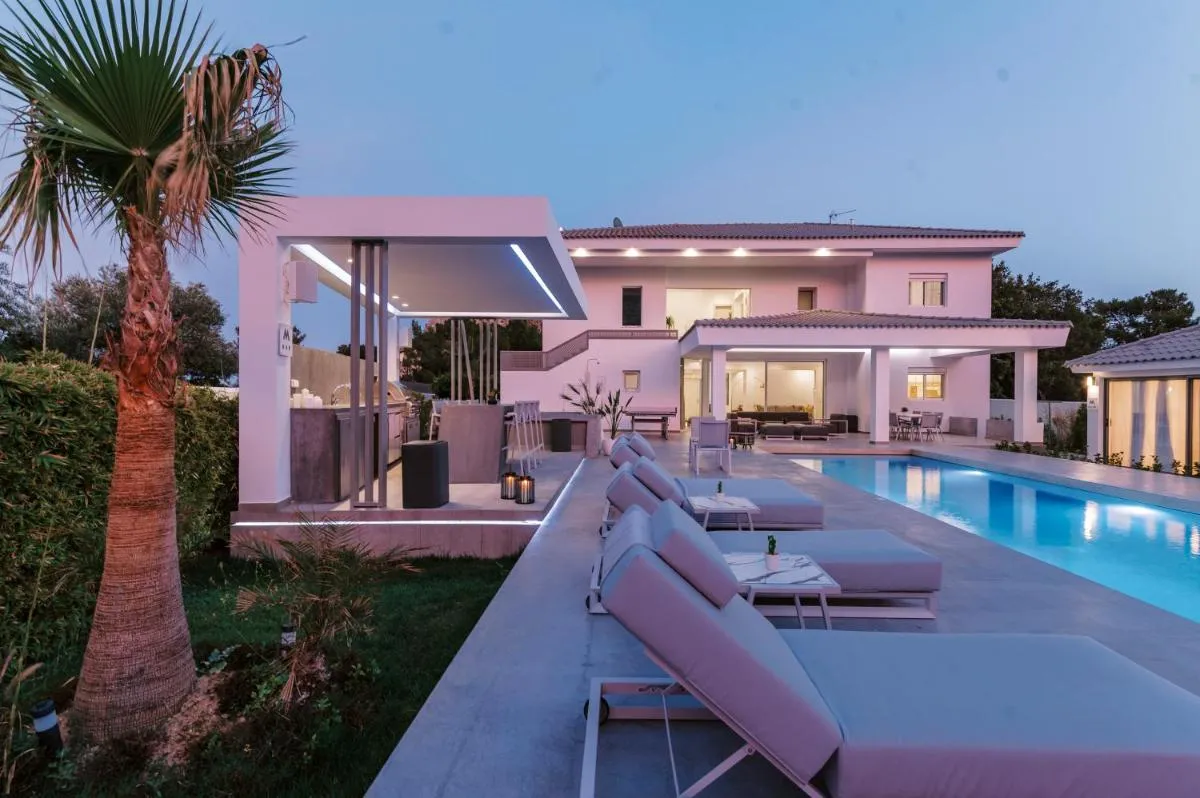 Image 3 of M Mansion