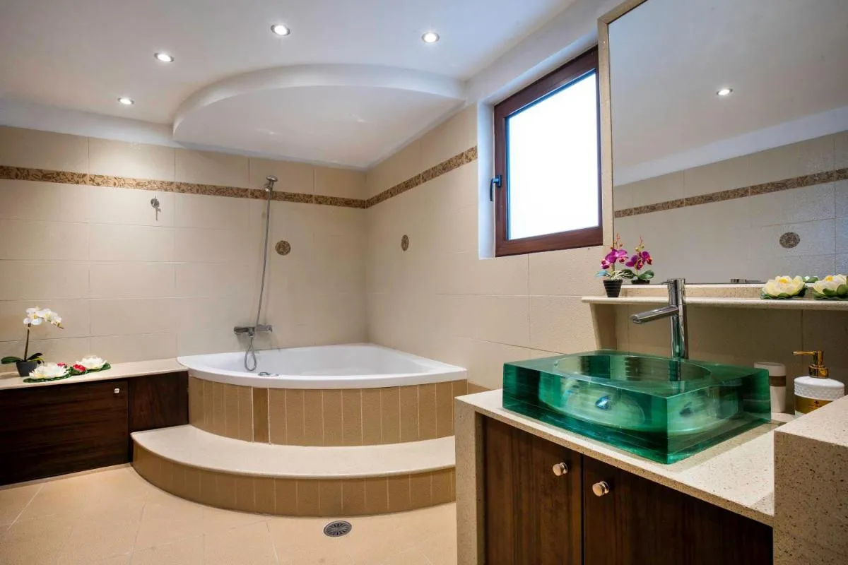 Image 2 of Maia Luxury Pool Villa