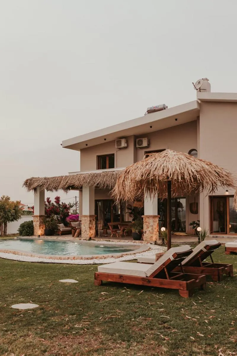 Image 3 of Maya pool & mountain view villa