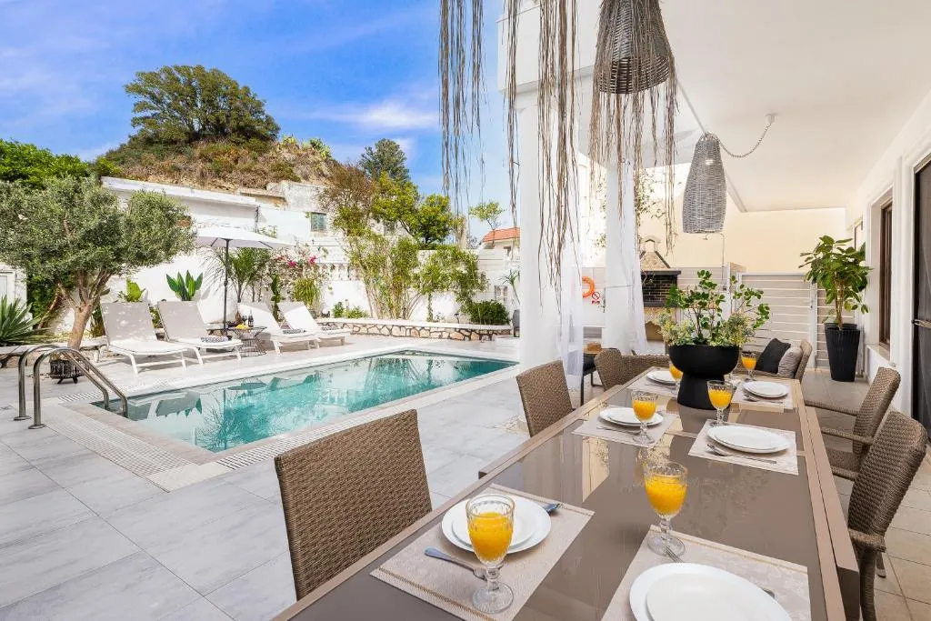 Image of Mikaela’s Pool House